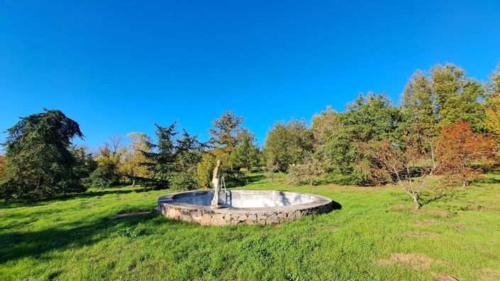 Image No.21-23 Bed Property for sale