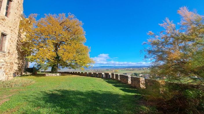 Image No.8-23 Bed Property for sale