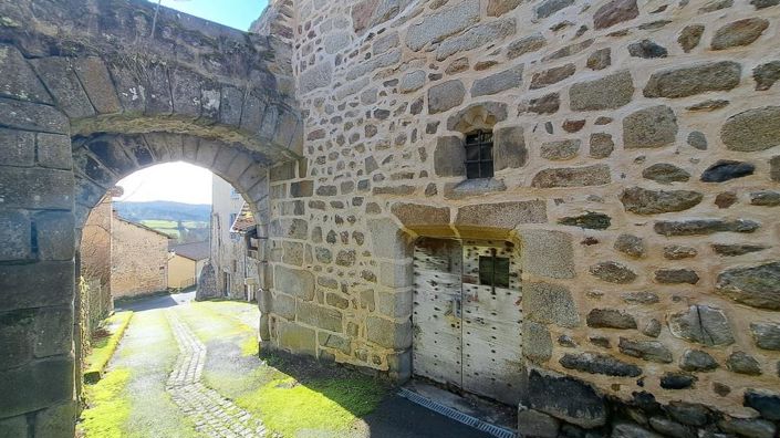 Image No.6-15 Bed Property for sale