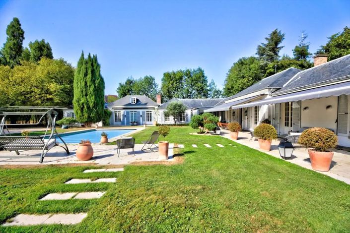 Image No.2-6 Bed Property for sale