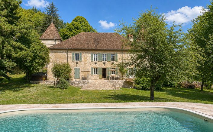 Image No.3-7 Bed Property for sale