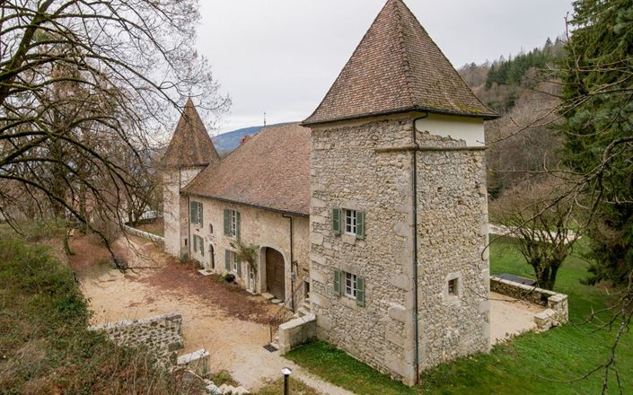 Image No.7-7 Bed Property for sale