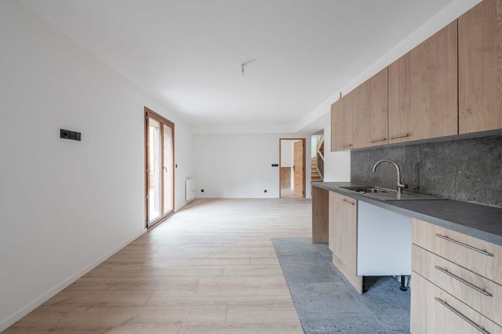 Image No.2-4 Bed Apartment for sale