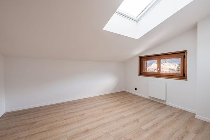 Image No.13-3 Bed Apartment for sale