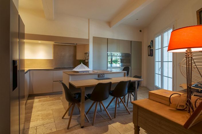 Image No.10-3 Bed House for sale