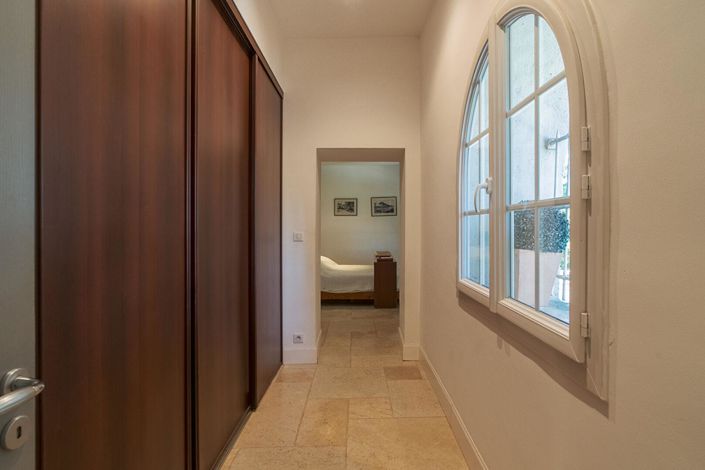 Image No.13-3 Bed House for sale