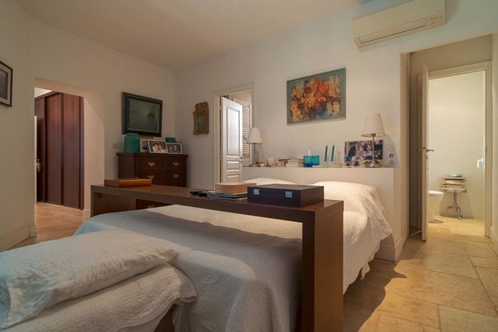 Image No.14-3 Bed House for sale