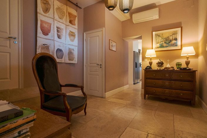 Image No.9-3 Bed House for sale