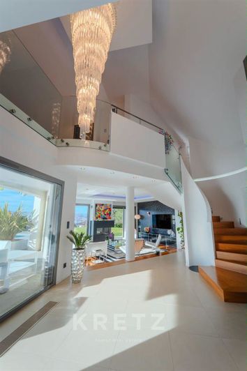 Image No.7-4 Bed Property for sale