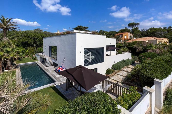 Image No.2-5 Bed House for sale