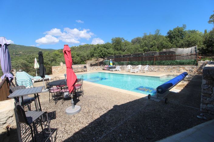 Image No.12-4 Bed House for sale