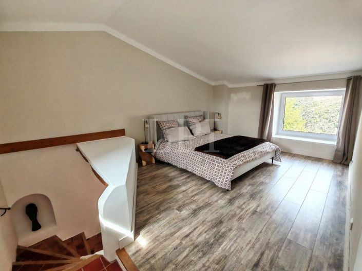 Image No.10-2 Bed House for sale