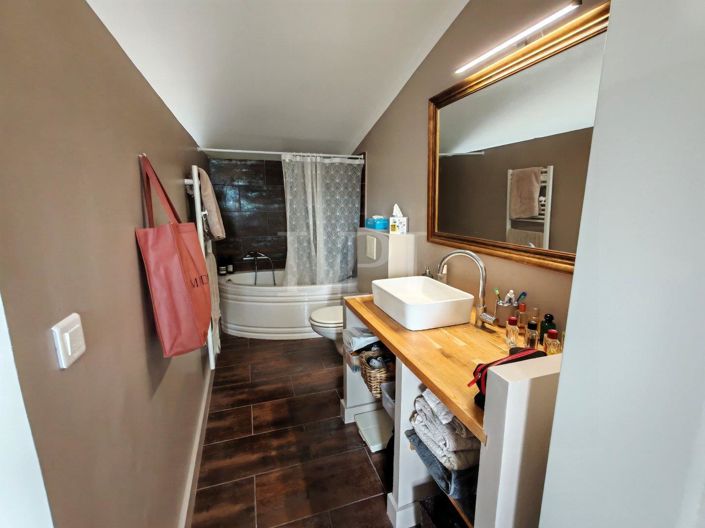 Image No.13-2 Bed House for sale