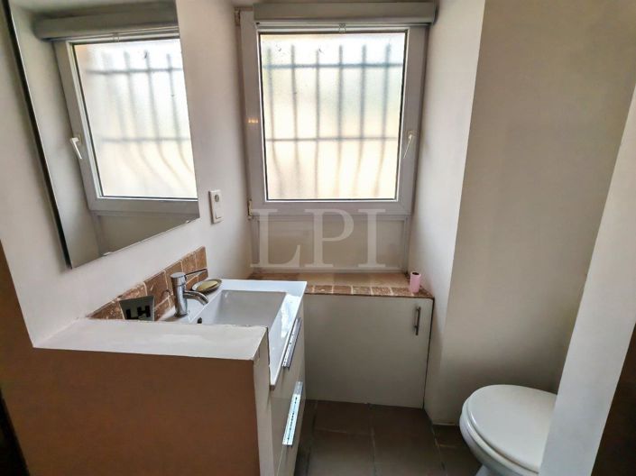 Image No.18-2 Bed House for sale