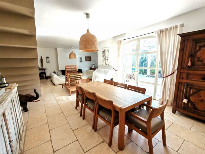 Image No.10-4 Bed House for sale