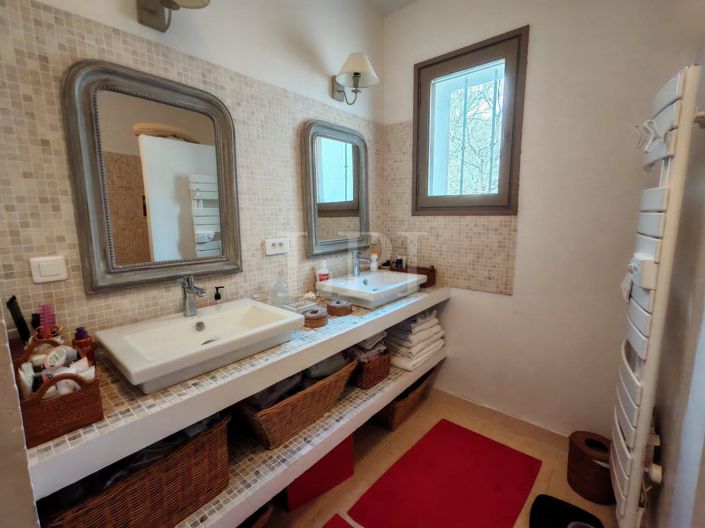 Image No.22-4 Bed House for sale