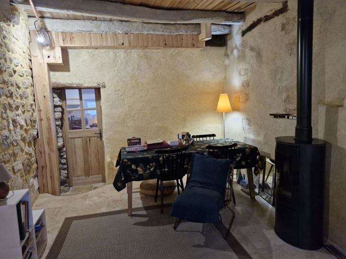 Image No.5-2 Bed House for sale