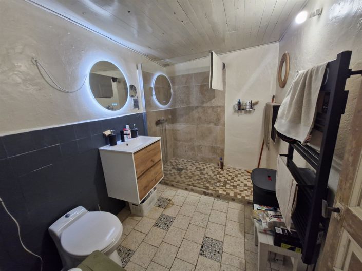 Image No.6-2 Bed House for sale