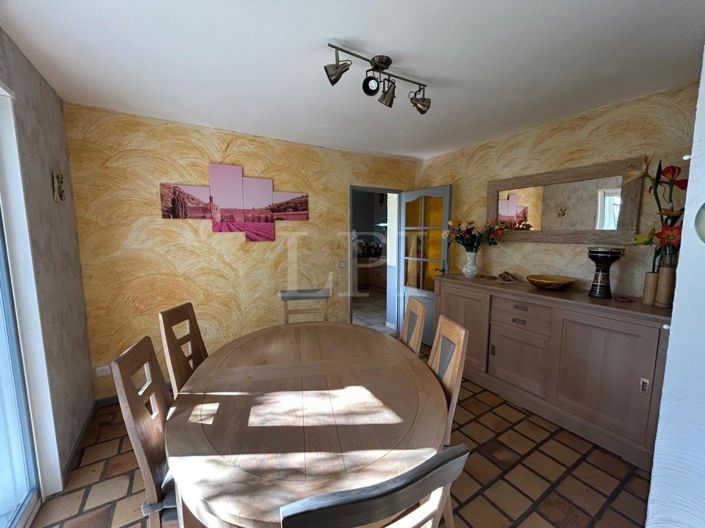 Image No.3-4 Bed House for sale