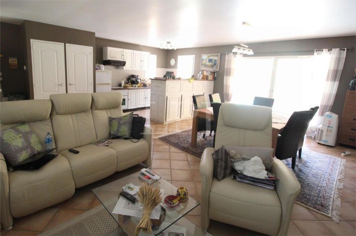 Image No.3-4 Bed House for sale