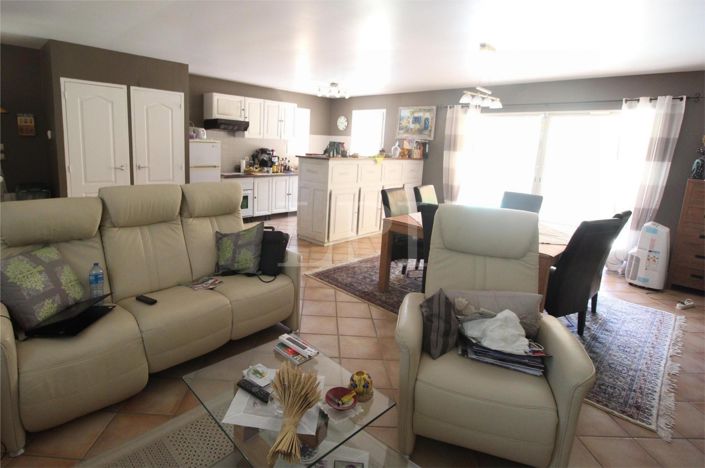 Image No.6-4 Bed House for sale