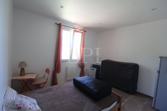 Image No.9-4 Bed House for sale