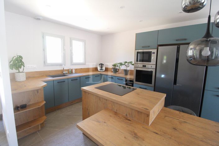 Image No.3-Maison de 4 chambres à vendre à Vaucluse