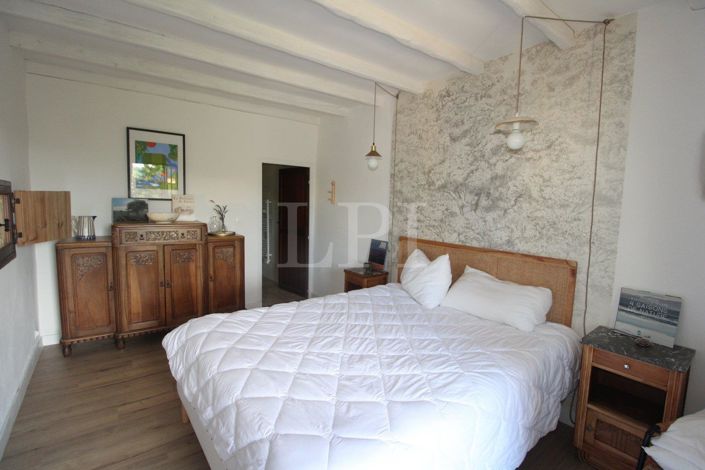 Image No.18-Maison de 8 chambres à vendre à Saint-Martin-de-Castillon