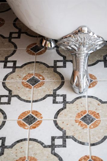 Image No.13-6 Bed House for sale