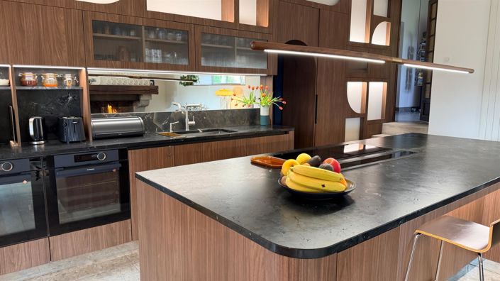 Image No.3-6 Bed House for sale