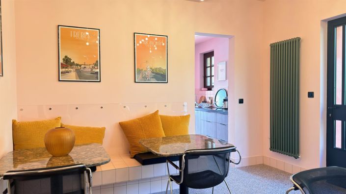 Image No.5-6 Bed House for sale