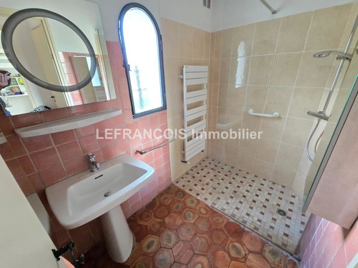 Image No.11-House for sale