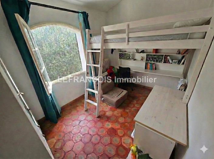 Image No.13-House for sale