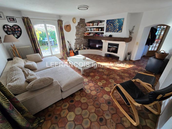 Image No.9-House for sale