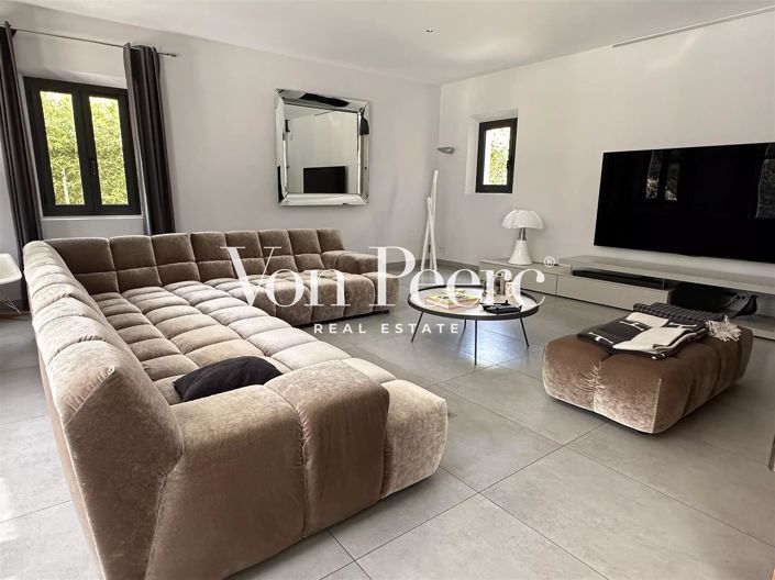 Image No.12-4 Bed House for sale