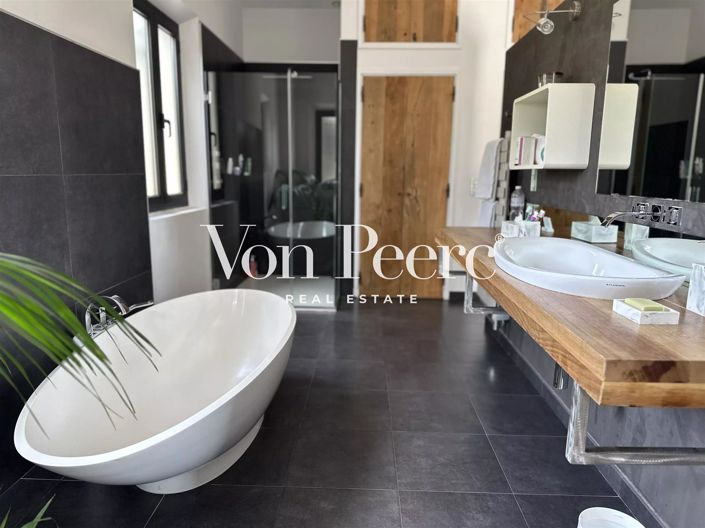 Image No.23-4 Bed House for sale