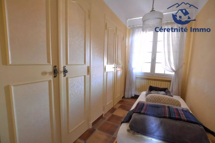 Image No.15-3 Bed House for sale