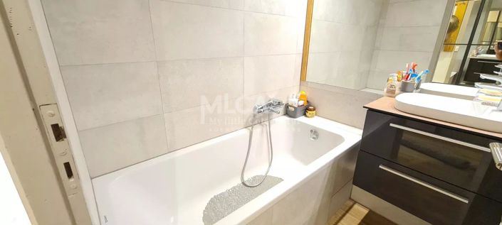 Image No.5-Apartment for sale