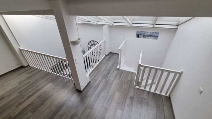 Image No.10-2 Bed House for sale