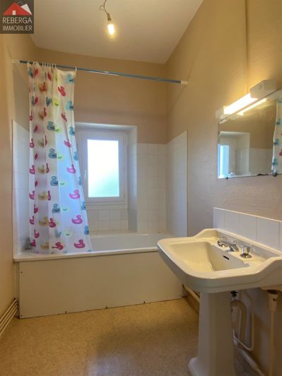 Image No.31-House for sale