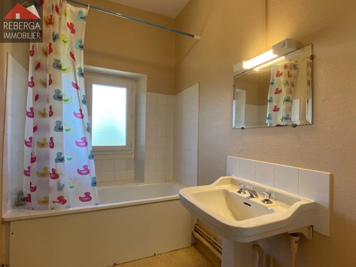 Image No.32-House for sale