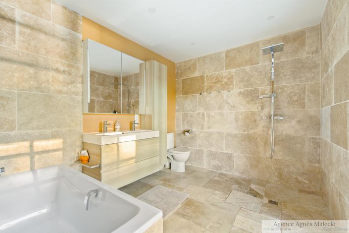 Image No.12-5 Bed House for sale