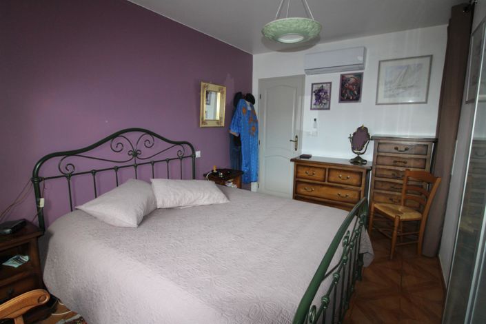 Image No.7-3 Bed House for sale