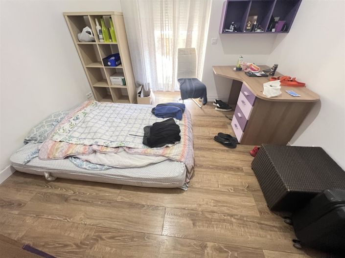 Image No.3-3 Bed Apartment for sale