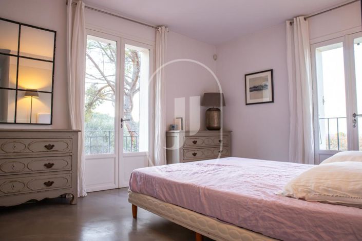 Image No.13-5 Bed House for sale