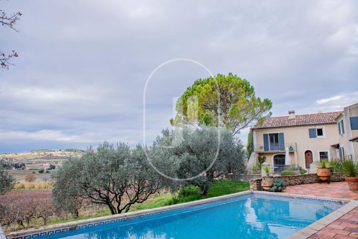 Image No.2-5 Bed House for sale