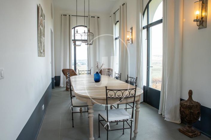 Image No.7-5 Bed House for sale