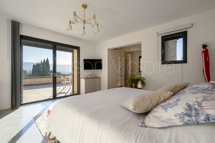 Image No.17-4 Bed House for sale