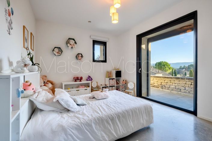 Image No.21-4 Bed House for sale