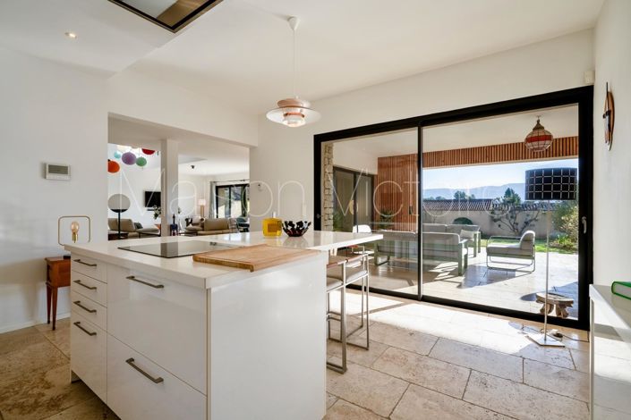 Image No.8-4 Bed House for sale